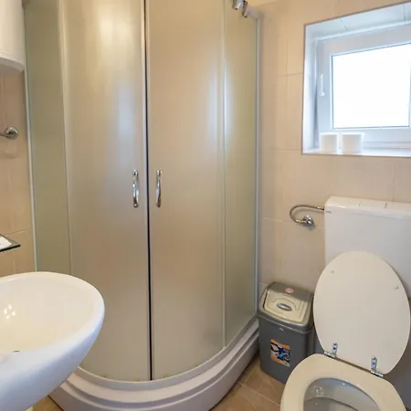 Vikendica Ena Kuca Za Odmor Ston