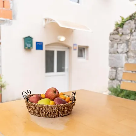 Vikendica Ena Kuca Za Odmor